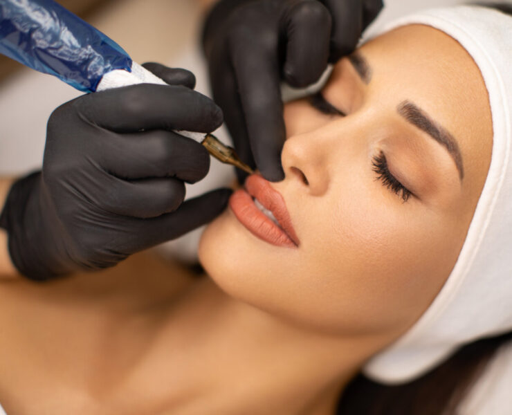 Makijaż permanentny ust